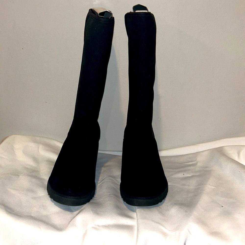 Ugg Black 3/4 Boot